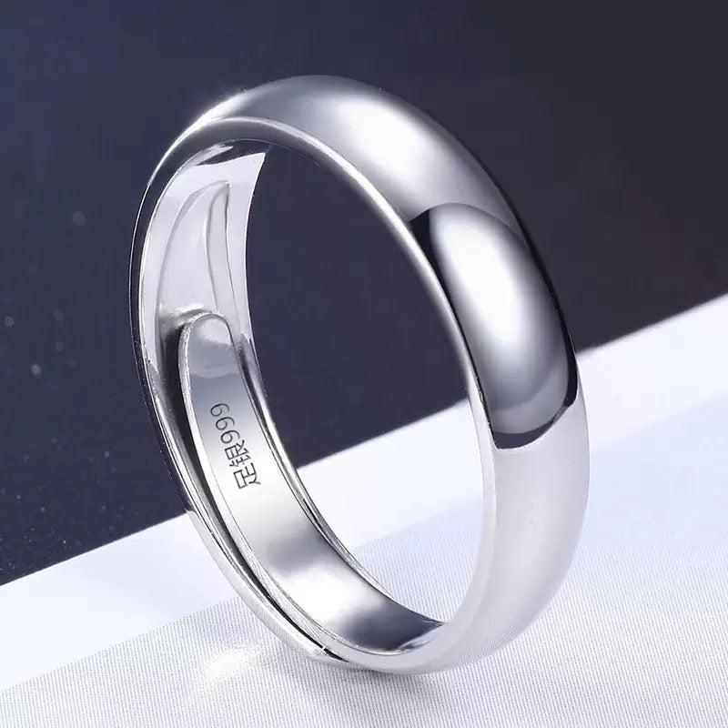 Silver-plated plain band, stylish couple rings, simple and versatile pinky rings.