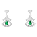 Emerald fan-shaped mini skirt earrings exude a luxurious and sophisticated feel, with classic and elegant style.