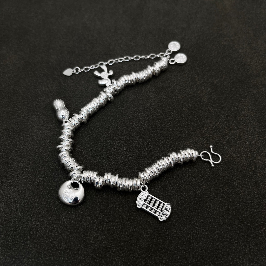 Stylish new Chinese style gourd-shaped bracelet with small silver pieces, plated with silver, featuring a unique design and auspicious symbolism.